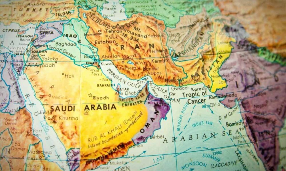 ایران، قلب تپنده کریدور شرق-غرب / فرصتی برای امنیت اقتصادی ایران، قلب تپنده کریدور شرق-غرب / فرصتی برای امنیت اقتصادی