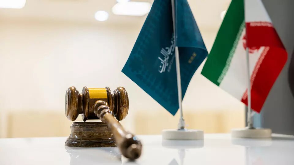 حراج شمش طلا ۱۶ اردیبهشت برگزار می شود/ مهلت واریز وجه الضمان تا ساعت ۲۴ امروز حراج شمش طلا ۱۶ اردیبهشت برگزار می شود/ مهلت واریز وجه الضمان تا ساعت ۲۴ امروز