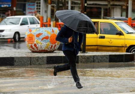 اطلاعیه مهم هواشناسی تهران: رگبار و رعدوبرق همراه با گردوخاک در راه است! آماده باشید