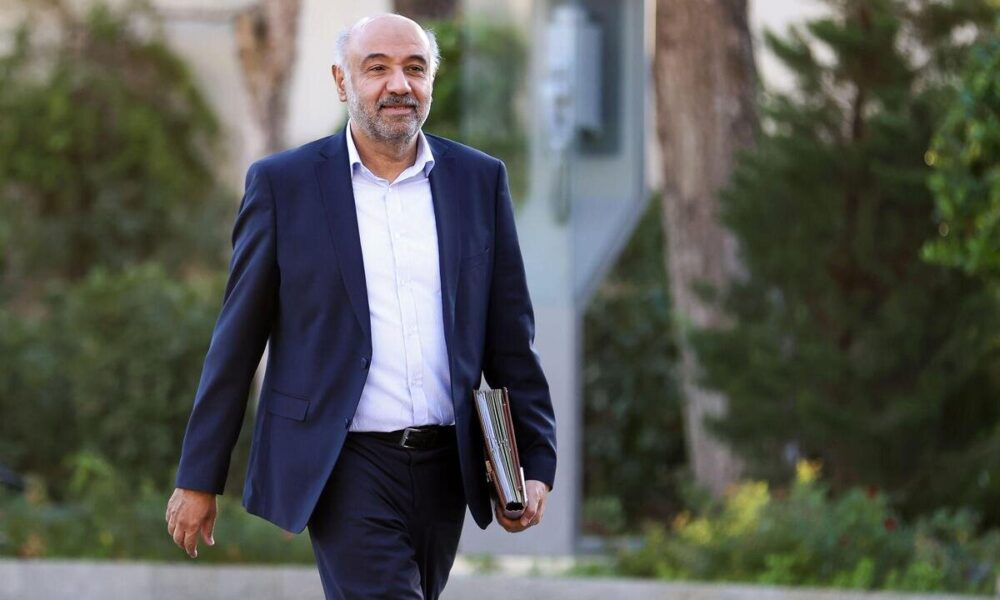 افزایش ۴۵ درصدی دستمزد کارگران در دستور کار دولت پزشکیان افزایش ۴۵ درصدی دستمزد کارگران در دستور کار دولت پزشکیان