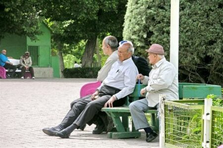 این مستمری‌ها کفاف زندگی بازنشستگان را نمی‌دهد