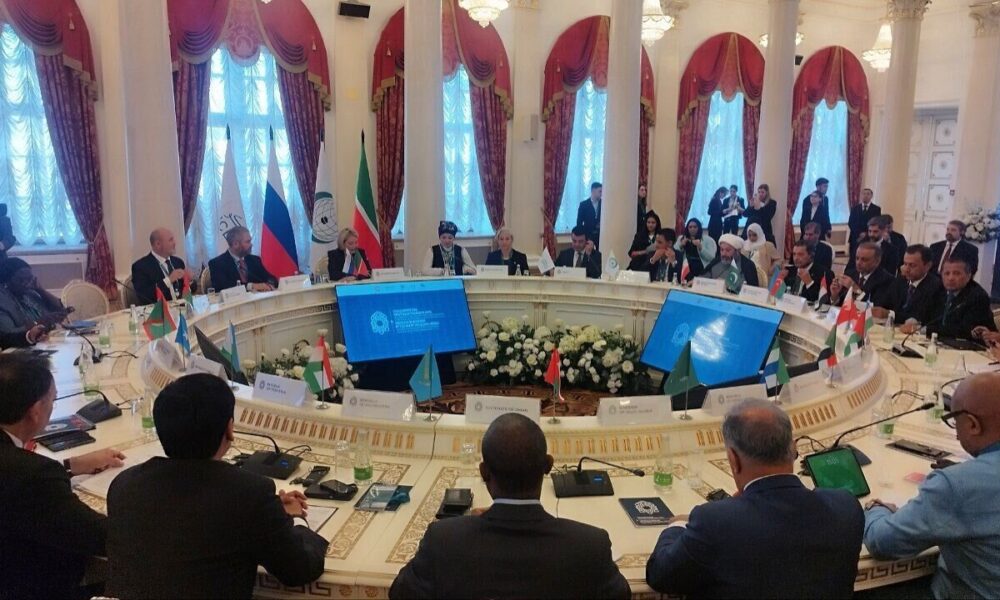 نشست وزیران فرهنگ کشورهای اسلامی در کازان روسیه شروع شد نشست وزیران فرهنگ کشورهای اسلامی در کازان روسیه شروع شد