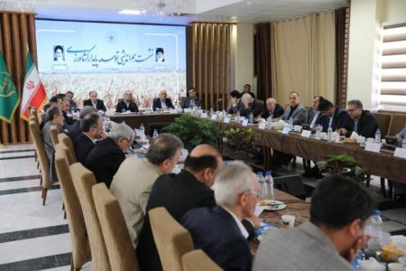 در خواست کمک پزشکیان از کارشناسان برای غلبه بر مشکلات ناشی از کم‌آبی