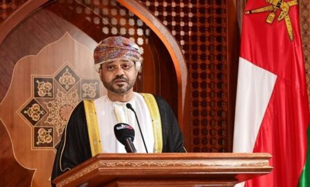 مسقط با جدیت به پیمودن مسیر دشوار گفت‌وگو متعهد است