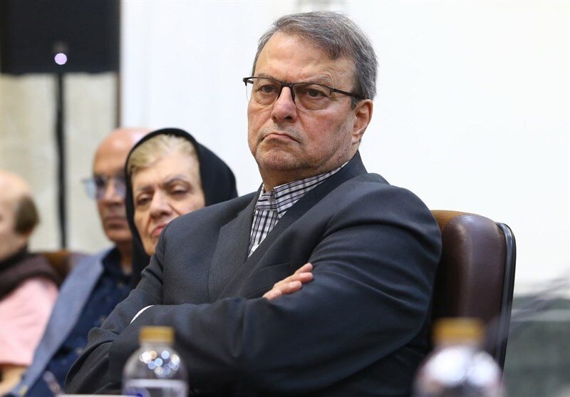مدیر جنجالی استقلال کنار رفت مدیر جنجالی استقلال کنار رفت