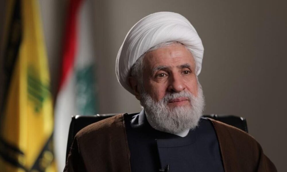اندیشه امام خمینی (ره) با تمام قدرت در صحنه حاضر است اندیشه امام خمینی (ره) با تمام قدرت در صحنه حاضر است