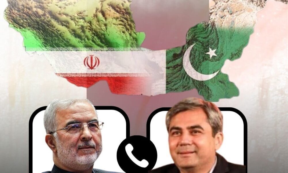 گفت وگوی تلفنی وزرای کشور ایران و پاکستان؛ ابراز همبستگی مومنی با سیل زدگان پاکستانی گفت وگوی تلفنی وزرای کشور ایران و پاکستان؛ ابراز همبستگی مومنی با سیل زدگان پاکستانی