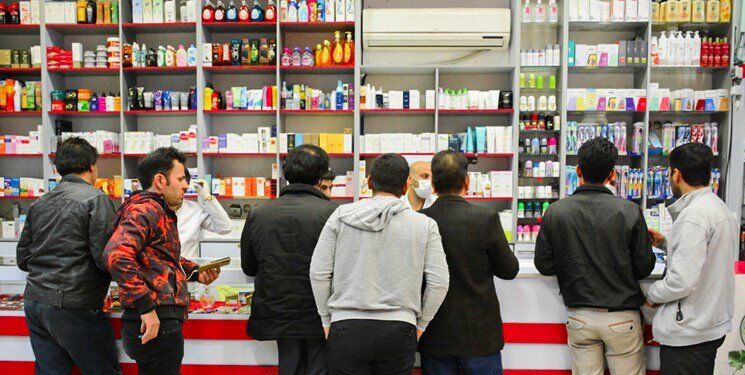 مافیا در بازار دارو بیداد می‌کند؛ مقصر اصلی کمبودها کیست؟