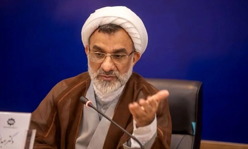 دبیر شورای عالی انقلاب فرهنگی: باید با برهنگی و کشف حجاب برخورد کنیم دبیر شورای عالی انقلاب فرهنگی: باید با برهنگی و کشف حجاب برخورد کنیم