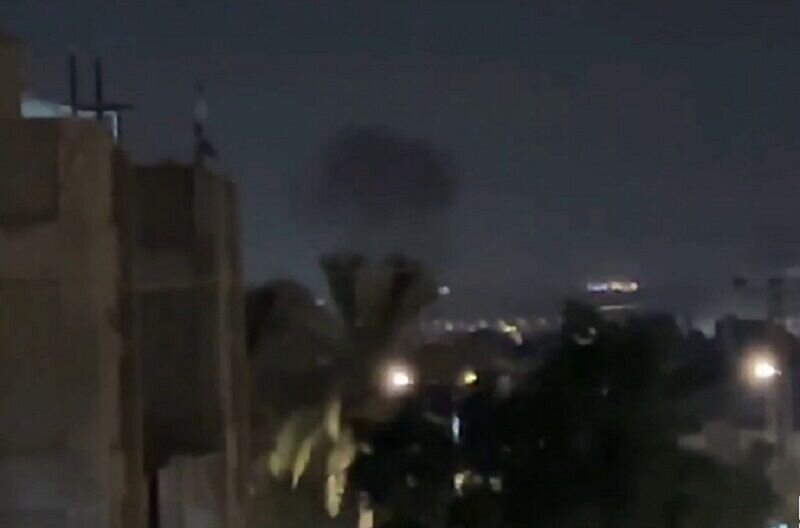 شنیده شدن صدای چند انفجار در سرزمین اشغالی در پی حمله موشکی یمن شنیده شدن صدای چند انفجار در سرزمین اشغالی در پی حمله موشکی یمن