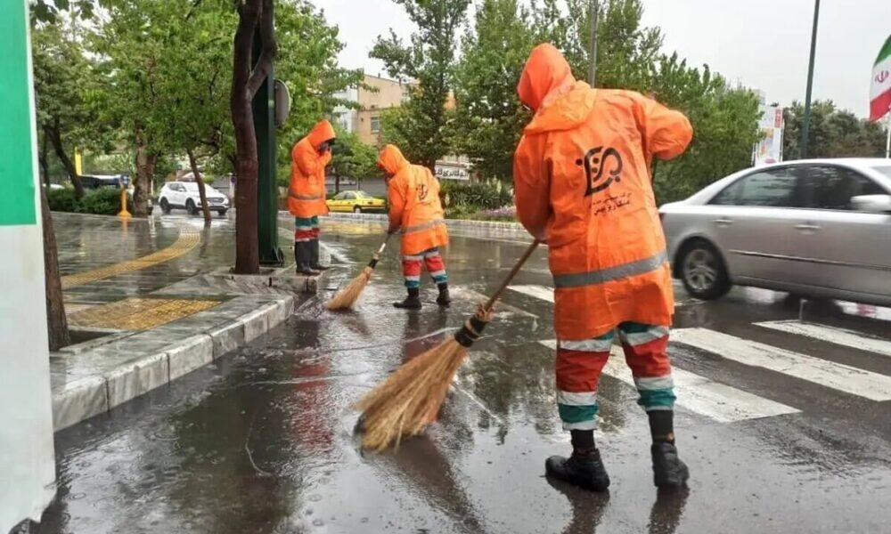 جایگزینی پاکبان‌های افغان با ایرانی‌ها؛ حقوق ۲۵ میلیونی در شهرداری!