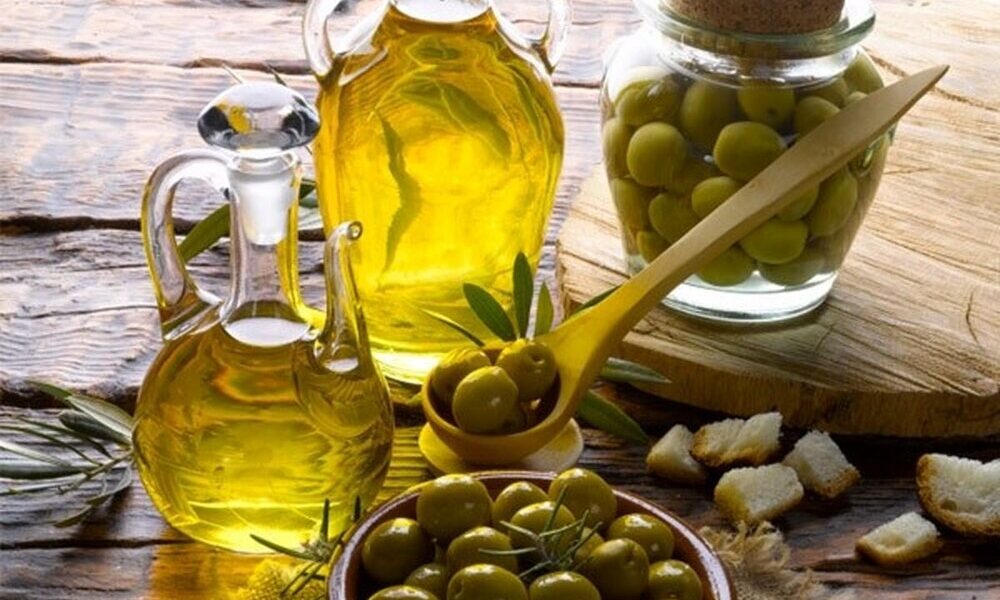 صادرات ۱۴۶۰ تن روغن زیتون ایران / برندسازی و توسعه فرآوری راهبرد برای جلوگیری از خام فروشی