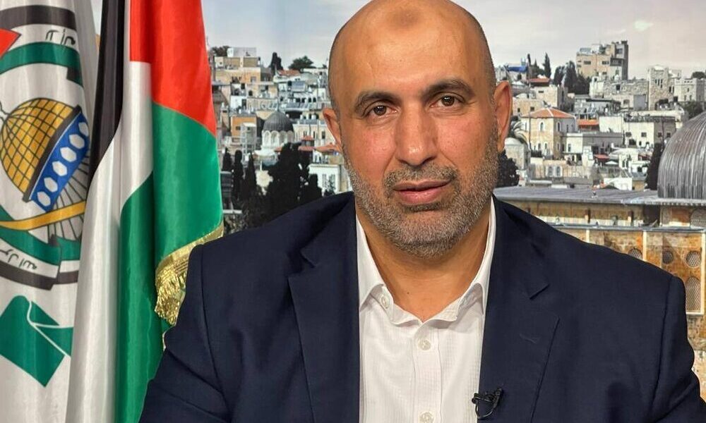 حماس فهرست اسرای فلسطینی را تحویل داد حماس فهرست اسرای فلسطینی را تحویل داد