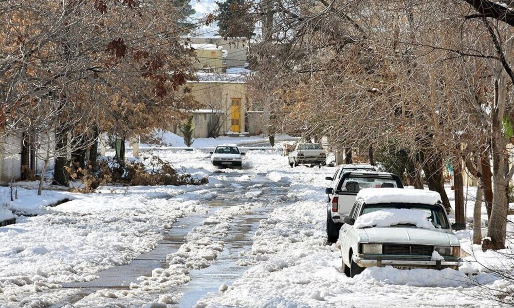 بارش باران و برف در تهران تا روز جمعه/ وزش باد شدید در راه است بارش باران و برف در تهران تا روز جمعه/ وزش باد شدید در راه است
