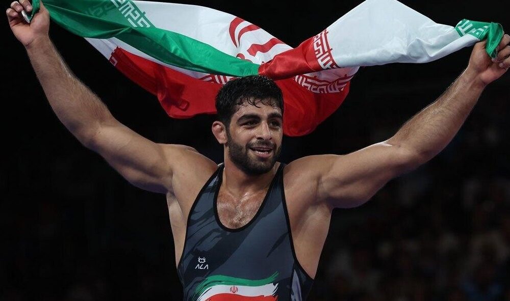 ستاره کشتی ایران رقیب دمبله، یامال و محمد صلاح شد! ستاره کشتی ایران رقیب دمبله، یامال و محمد صلاح شد!