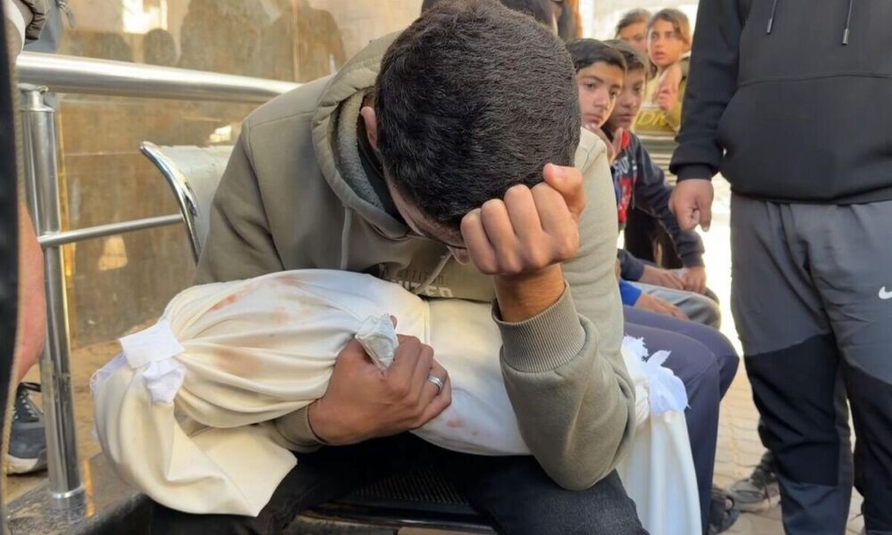 شمار شهدای غزه به ۷۱ هزار و ۳۸۶ نفر رسید شمار شهدای غزه به ۷۱ هزار و ۳۸۶ نفر رسید