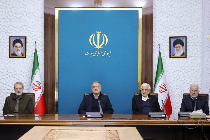 از اجرای طرح جامع دولت برای حمایت از معیشت تا افزایش کمک مستمری هنرمندان آغاز اجرای طرح جامع ۱۵ مادهای دولت برای حمایت از معیشت و امنیت غذایی