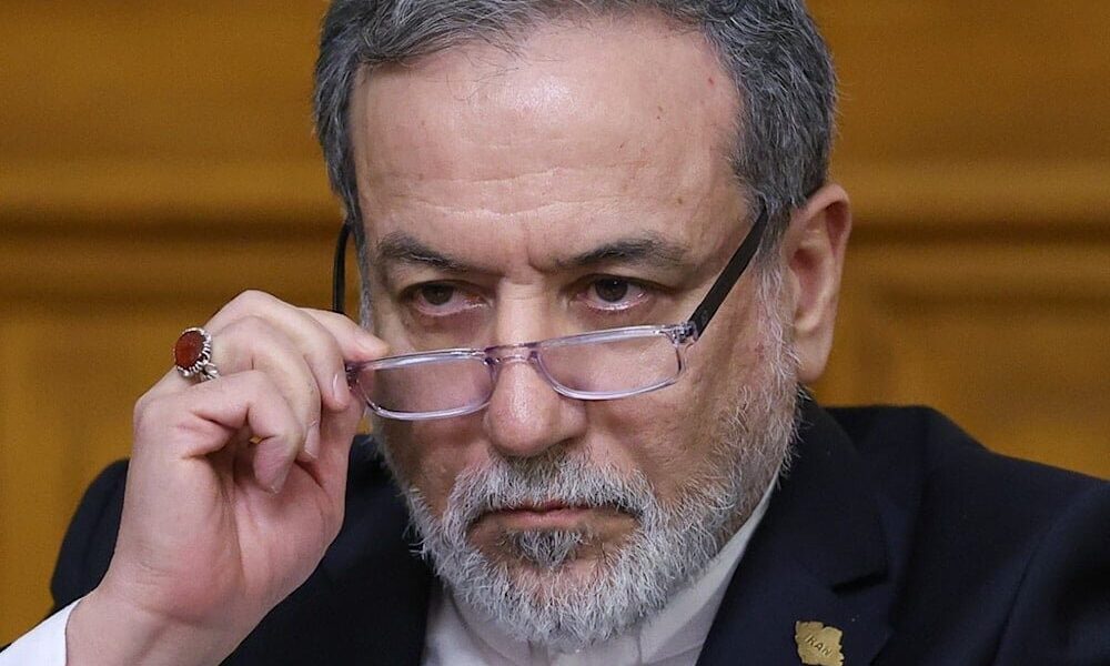 یادآوری عراقچی از توصیه شوم آقای «امریکا_آخر!» یادآوری عراقچی از توصیه شوم آقای «امریکا_آخر!»