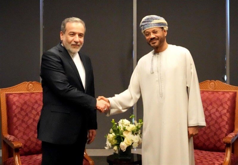 تقدیر عراقچی از سلطان و وزیر خارجه عمان تقدیر عراقچی از سلطان و وزیر خارجه عمان