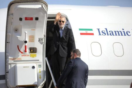 علی لاریجانی وارد دوحه شد