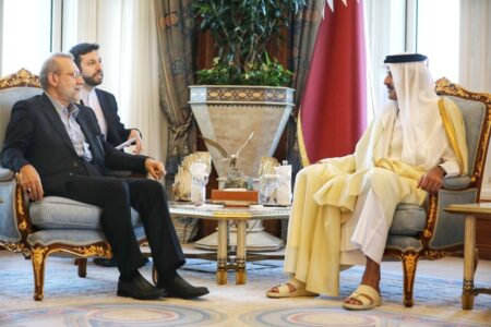 لاریجانی با امیر قطر دیدار کرد