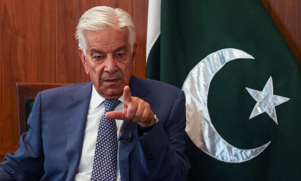 از حاکمیت و استقلال ایران به صراحت حمایت می‌کنیم