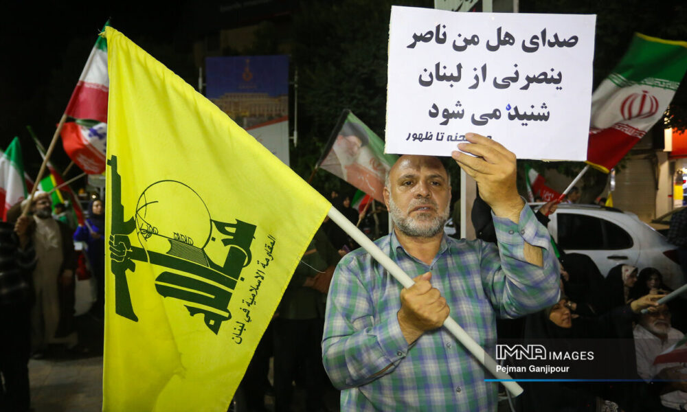 «رئیس‌جمهور ایران، برس به داد لبنان»