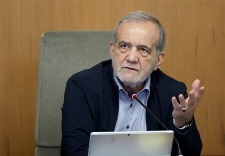 پزشکیان با رئیس‌جمهور پاکستان دیدار کرد
