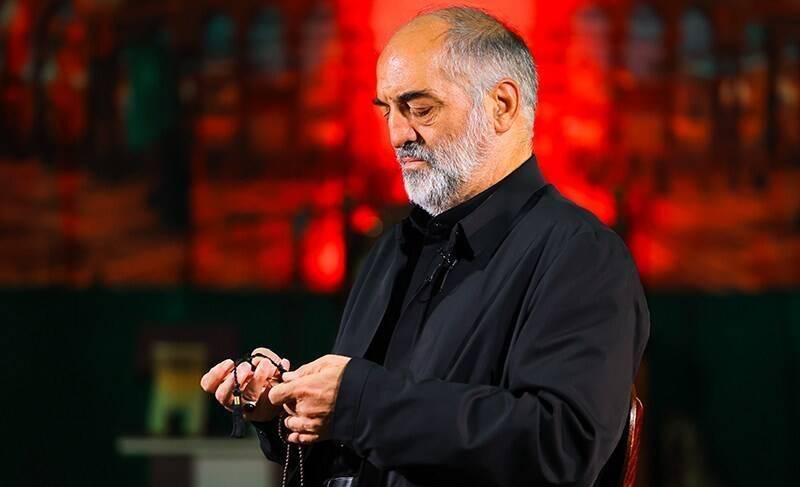 نریمان پناهی؛ از نوحه ماندگار "حسین جان" تا مداحی در جبههها نریمان پناهی؛ از نوحه ماندگار "حسین جان" تا مداحی در جبههها