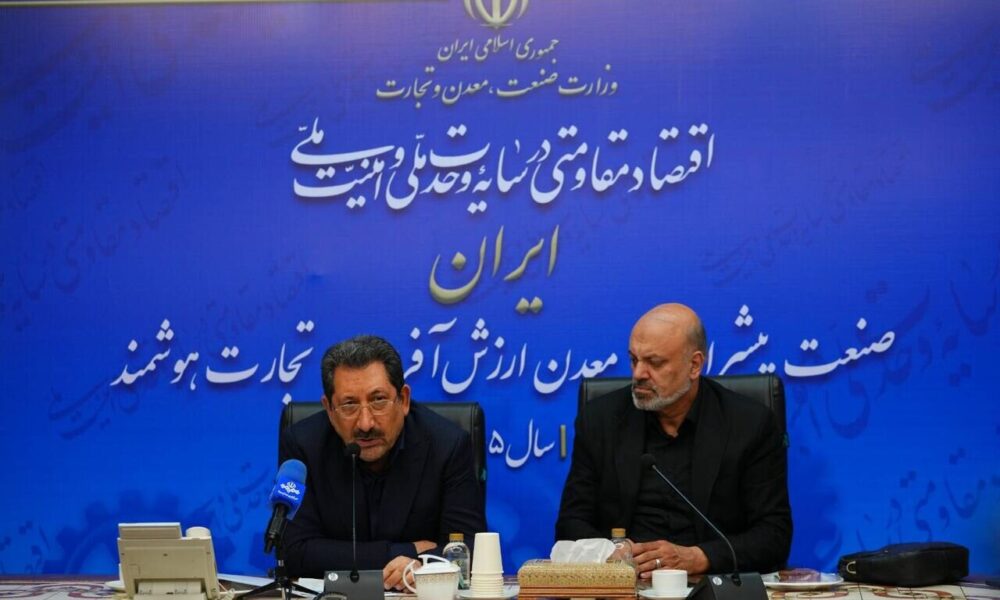 اتابک: واحدهای صنعتی با تکیه بر توان داخلی و فناوری‌ها نوسازی می‌شوند