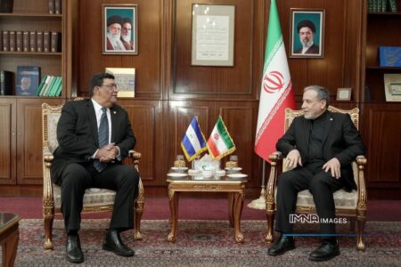 عراقچی با وزیر امور خارجه نیکاراگوآ دیدار کرد