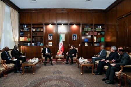 تقدیر عراقچی از مواضع ارزشمند کنگو برازاویل در حمایت از ایران در مجامع بین‌المللی