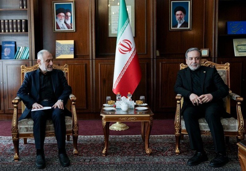 عراقچی: ایران مطالبه خاتمه جنگ در لبنان را با جدیت پیگیری میکند عراقچی: ایران مطالبه خاتمه جنگ در لبنان را با جدیت پیگیری میکند