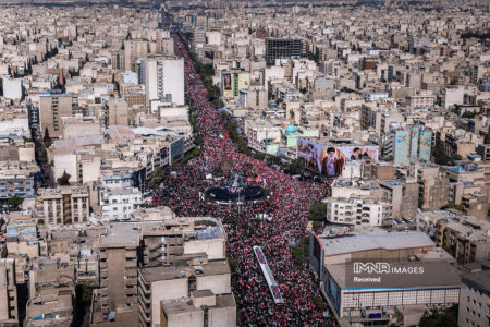 تحلیلگر جهان عرب: این بزرگ‌ترین تشییع جهان توسط کشوری پیروز بود