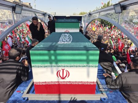 پوشش مراسم تشییع قائد شهید امت در عراق با حضور ۶۰۰ خبرنگار