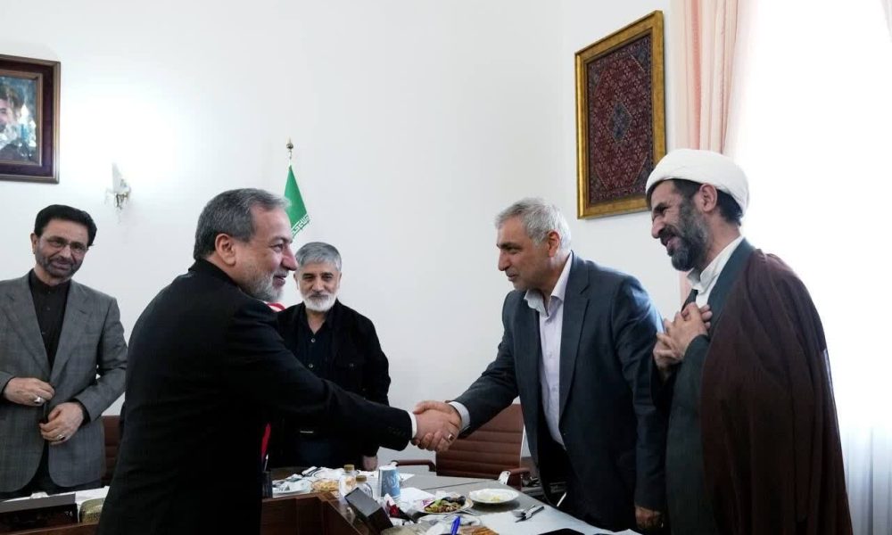 دیدار اعضای کمیسیون اصل نود با وزیر امور خارجه