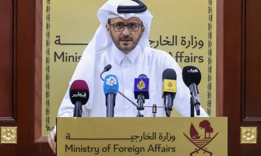 قطر: پیکر یکی از خلبانان ایرانی را تحویل دادیم
