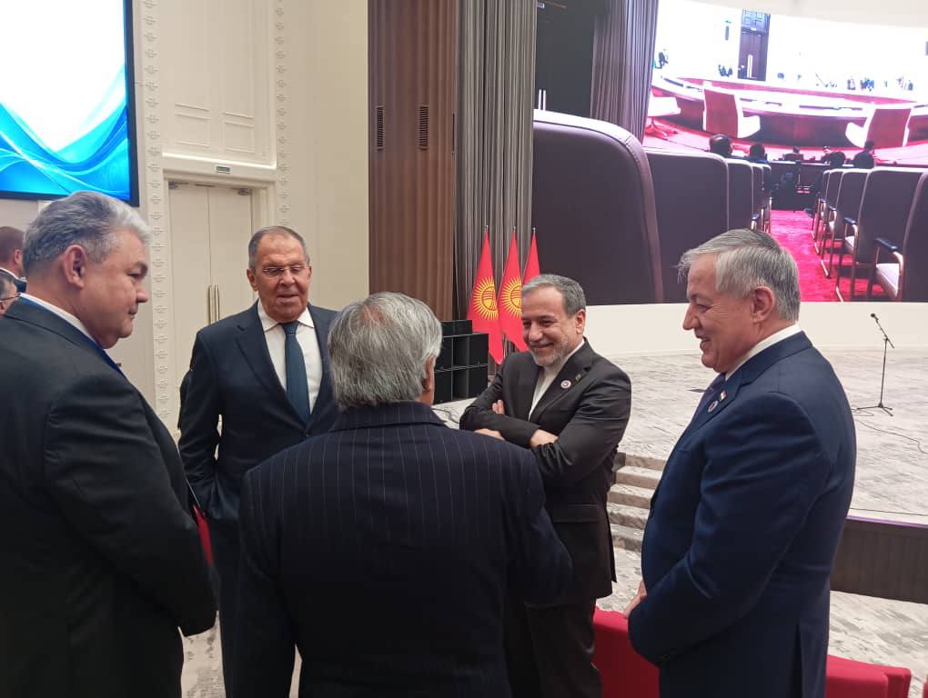 رایزنی عراقچی با وزیران خارجه چین و پاکستان