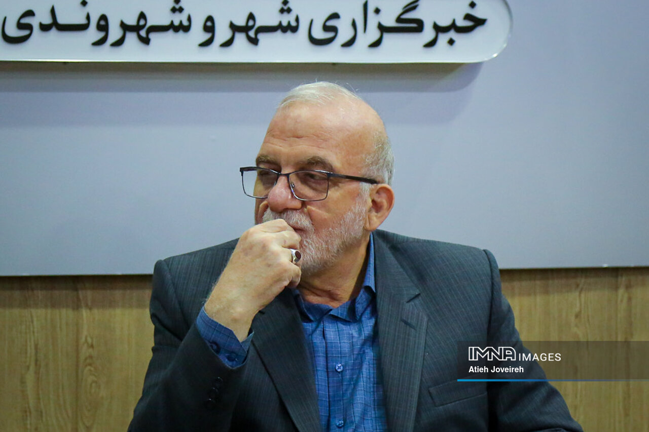 ضرورت تشکیل قرارگاه مردمی به‌مثابه حلقه میانی جامعه و مجلس