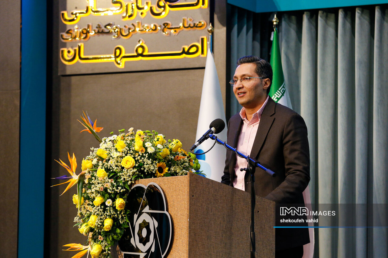 صادرکنندگان اصفهانی: صادرات در شرایط امروز «دفاع از تولید و اعتبار ایران» است.