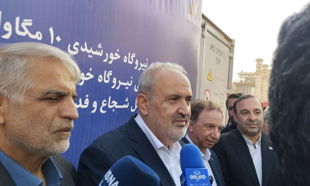 تا پایان دولت از ظرفیت ۳۰ هزار مگاوات انرژی تجدیدپذیر عبور میکنیم