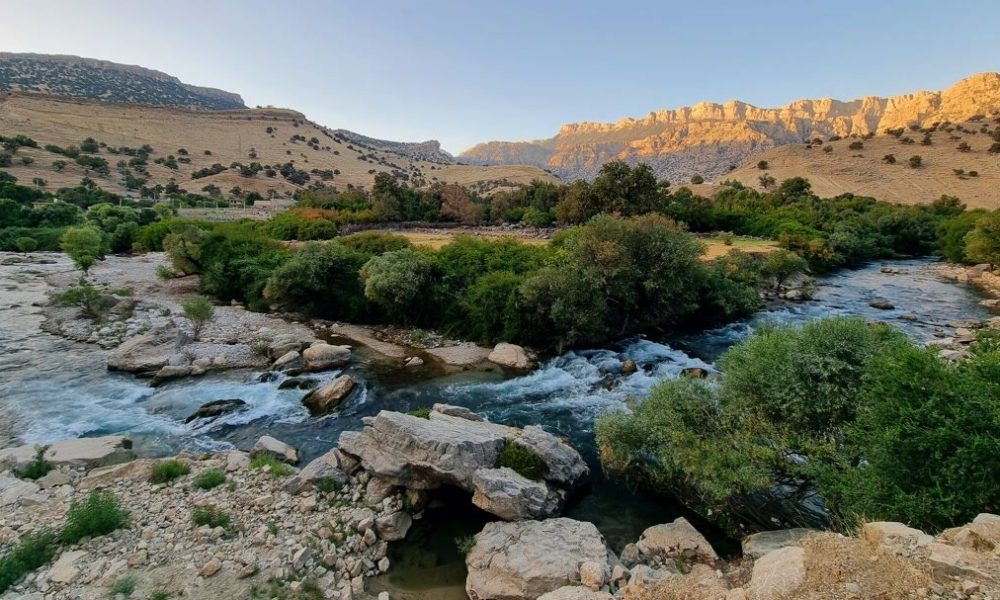 روستای سوسن سرخاب در قلمرو بختیاری