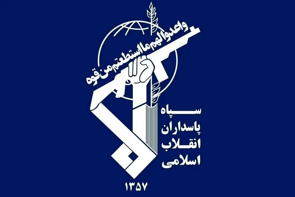 سپاه: طی ۲۴ ساعت قبل، ۲۶ فروند کشتی تجاری و نفتکش از تنگه هرمز عبور کردند/  شب گذشته چندین کشتی با دستکاری و خاموش کردن سیستم‌های ناوبری، قصد ورود به  خلیج فارس