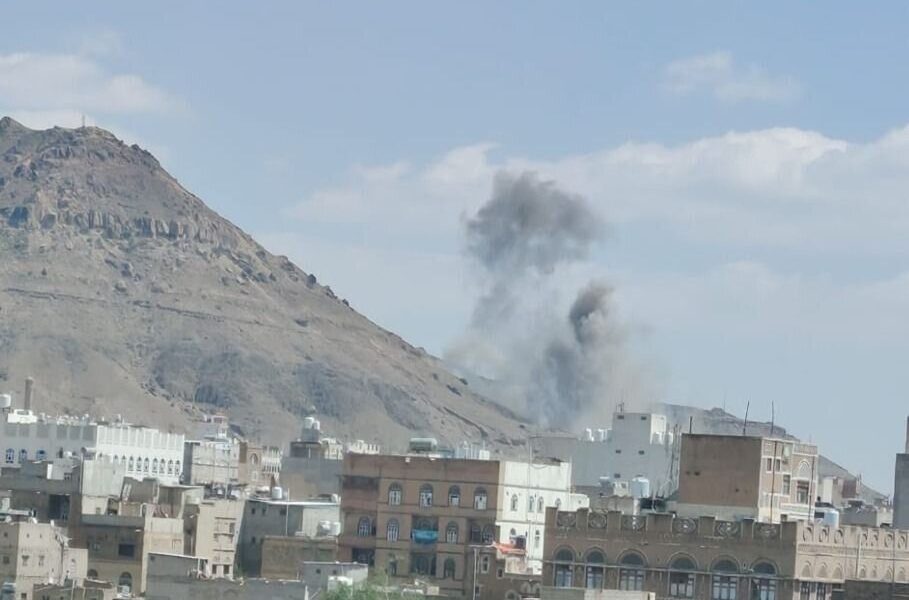 ۱۰ حمله هوایی سعودی به مناطق مختلف صنعا طی دو ساعت گذشته